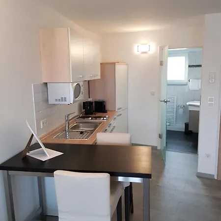 アパート Apartmenthaus Monti ケルン